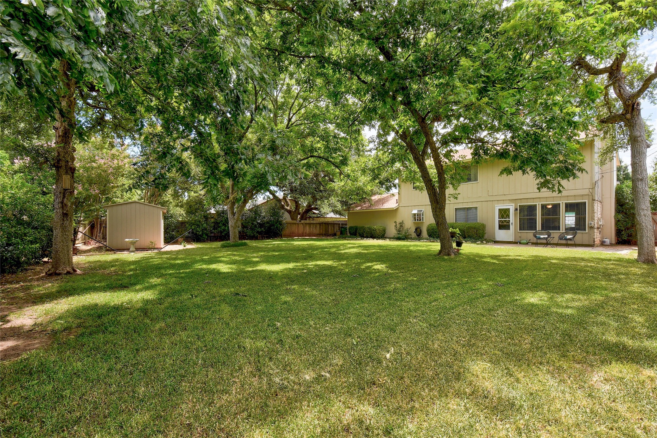 main property photo 25