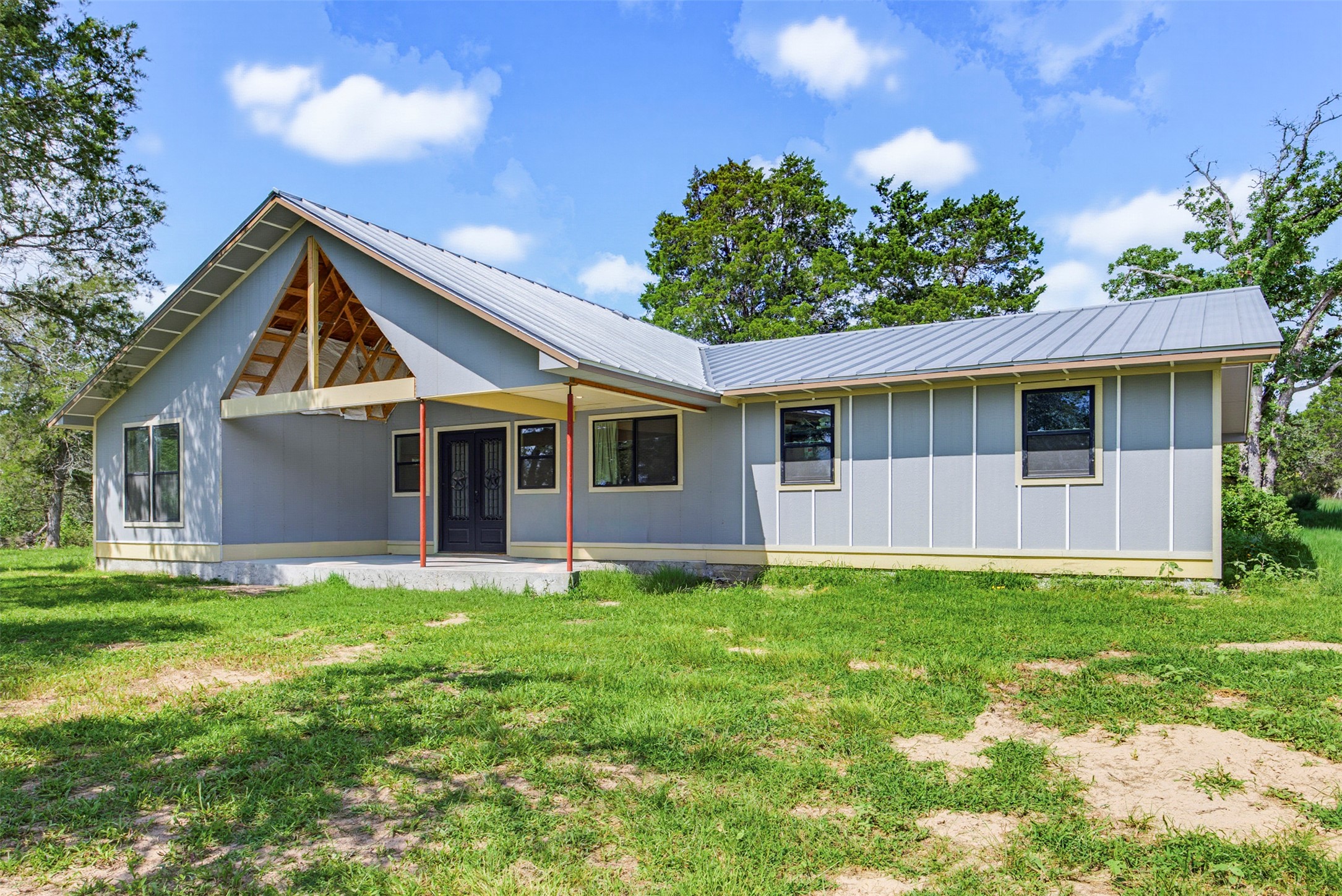main property photo 9