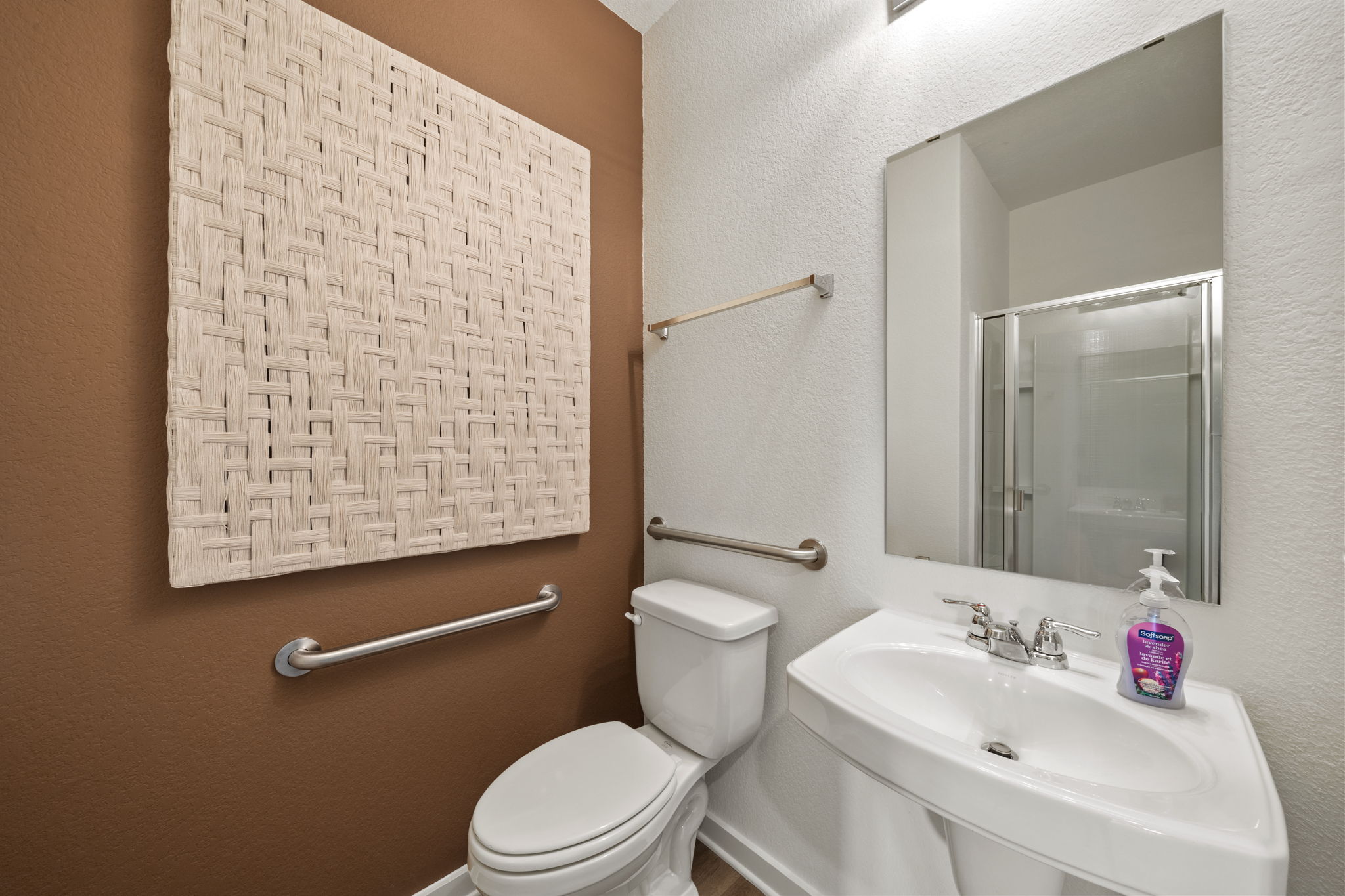 main property photo 12