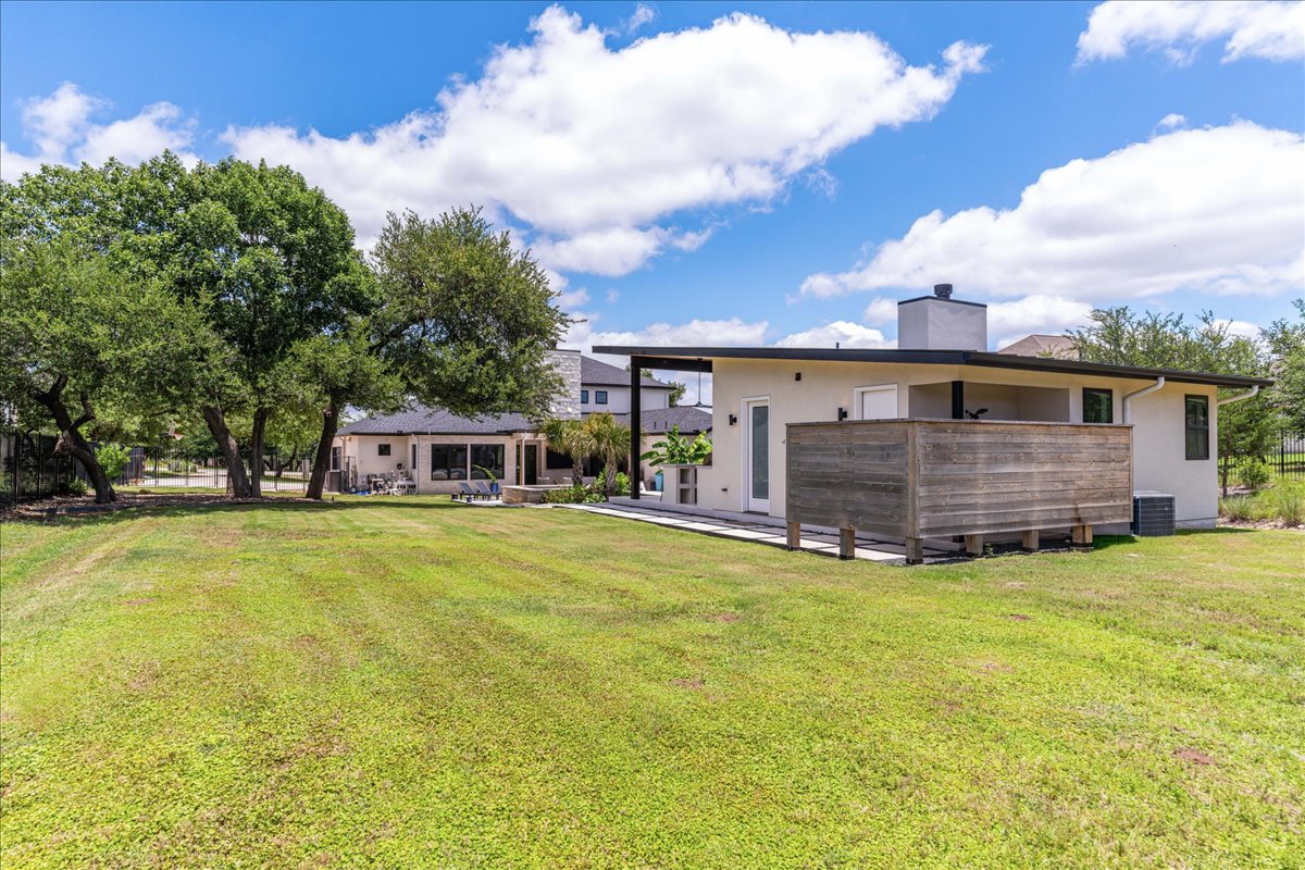 main property photo 38