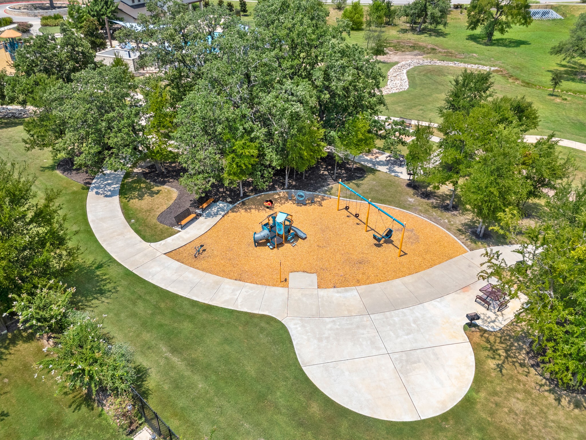 main property photo 22