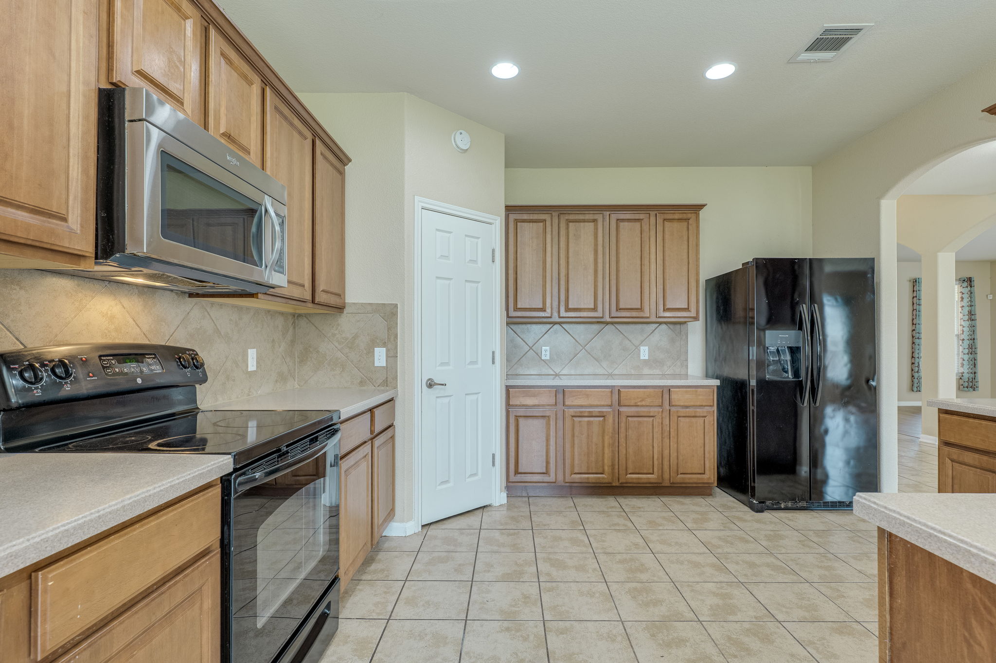 main property photo 11