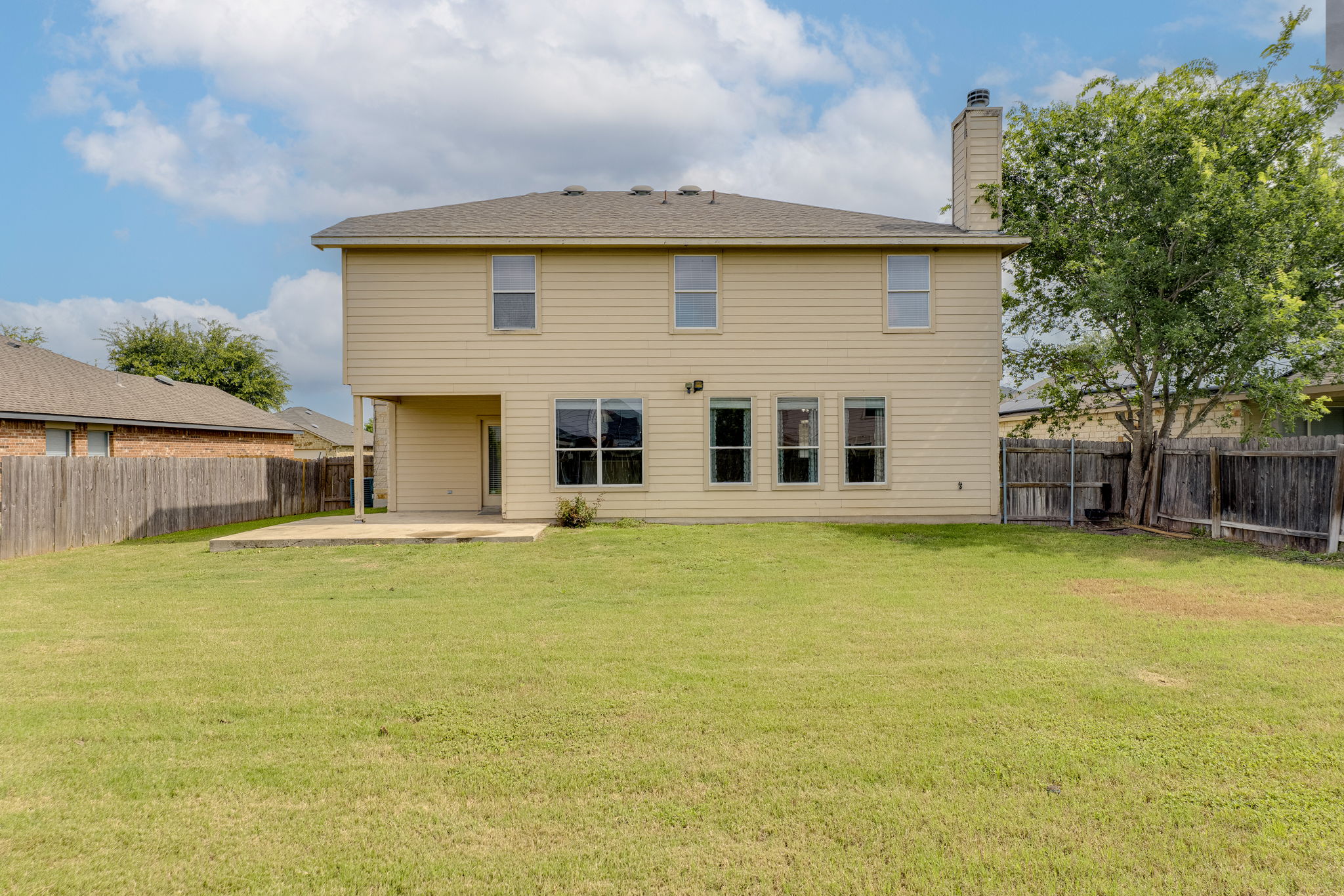 main property photo 29