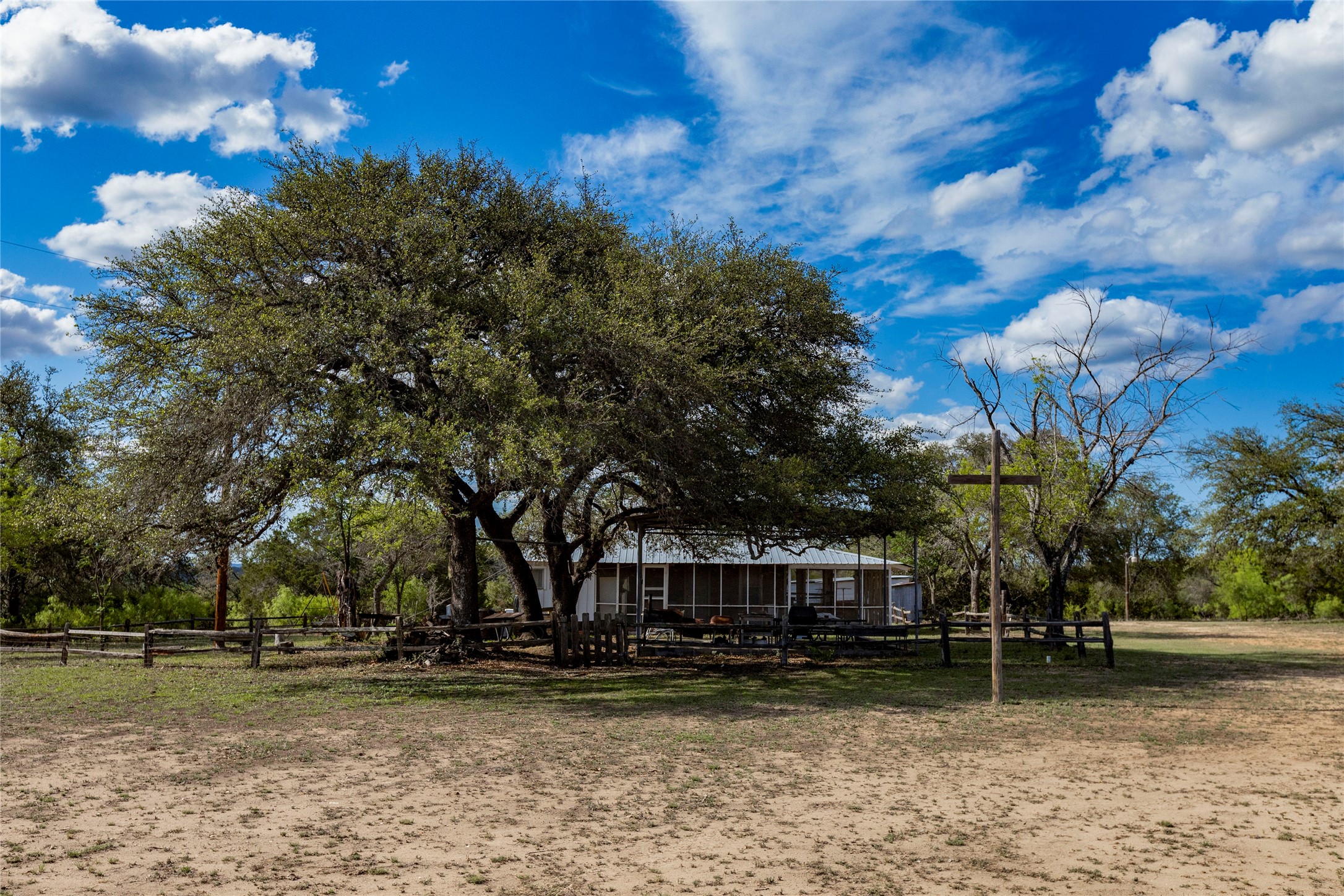 main property photo 21