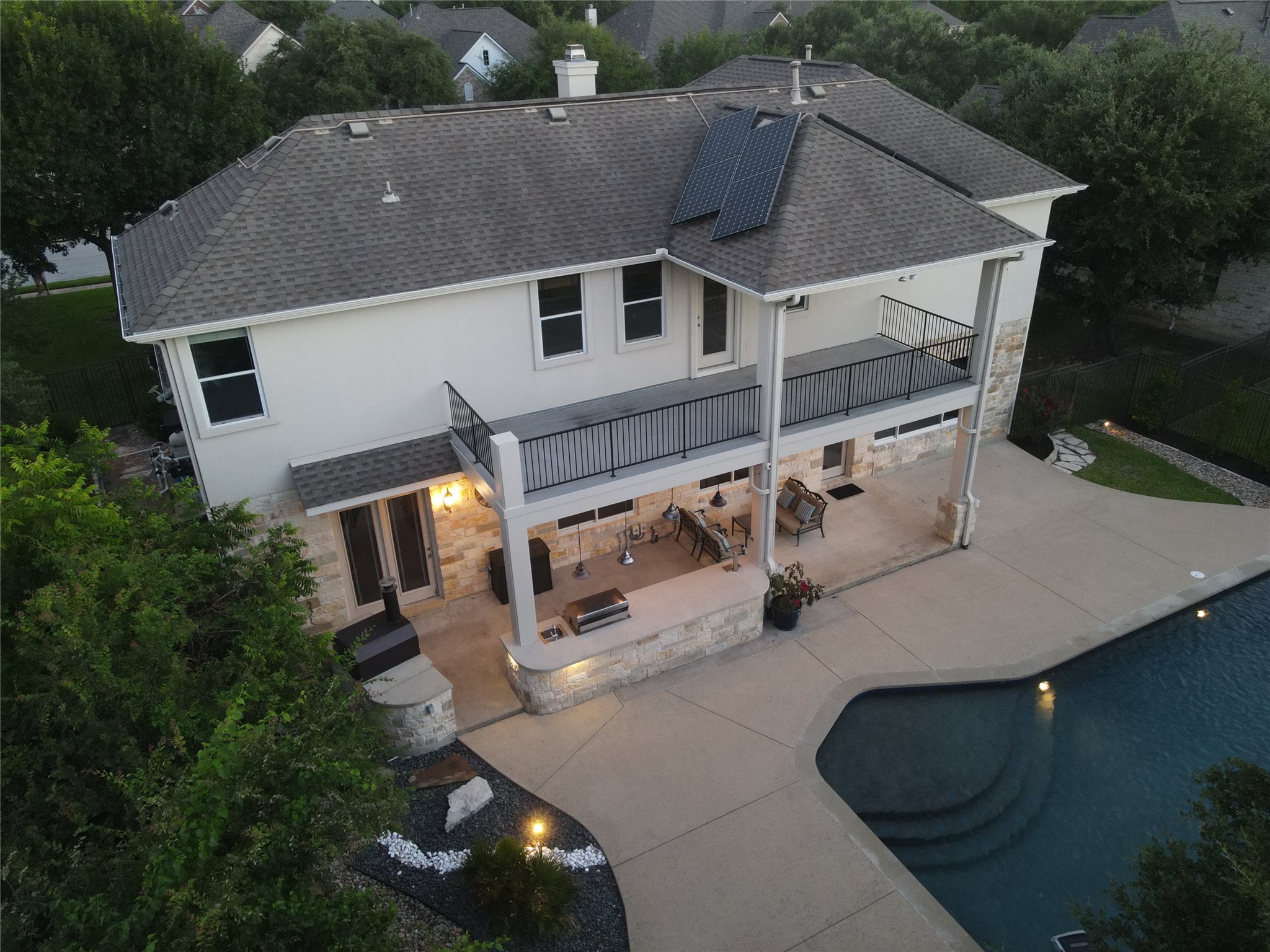 main property photo 30