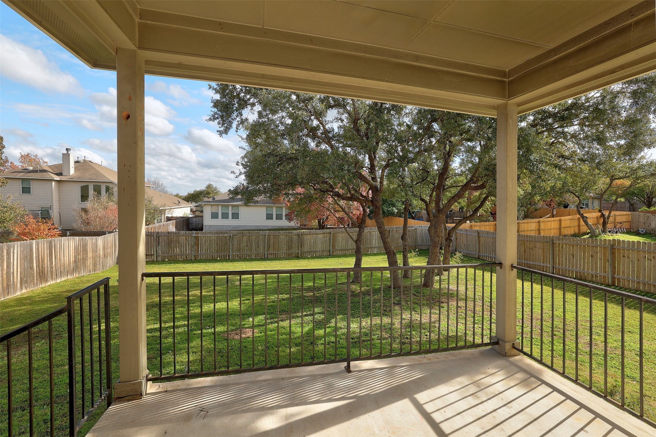 main property photo 20