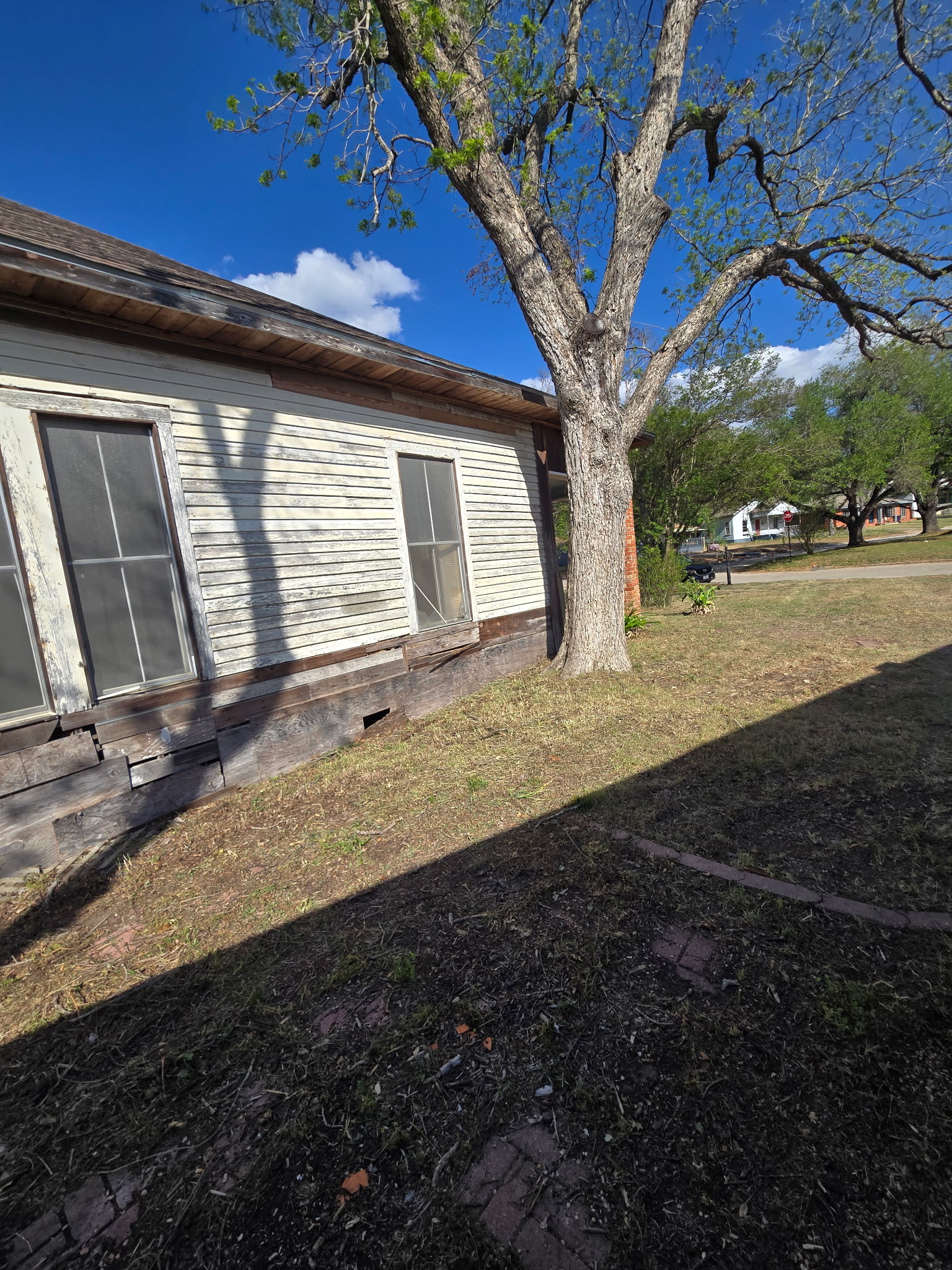 main property photo 12