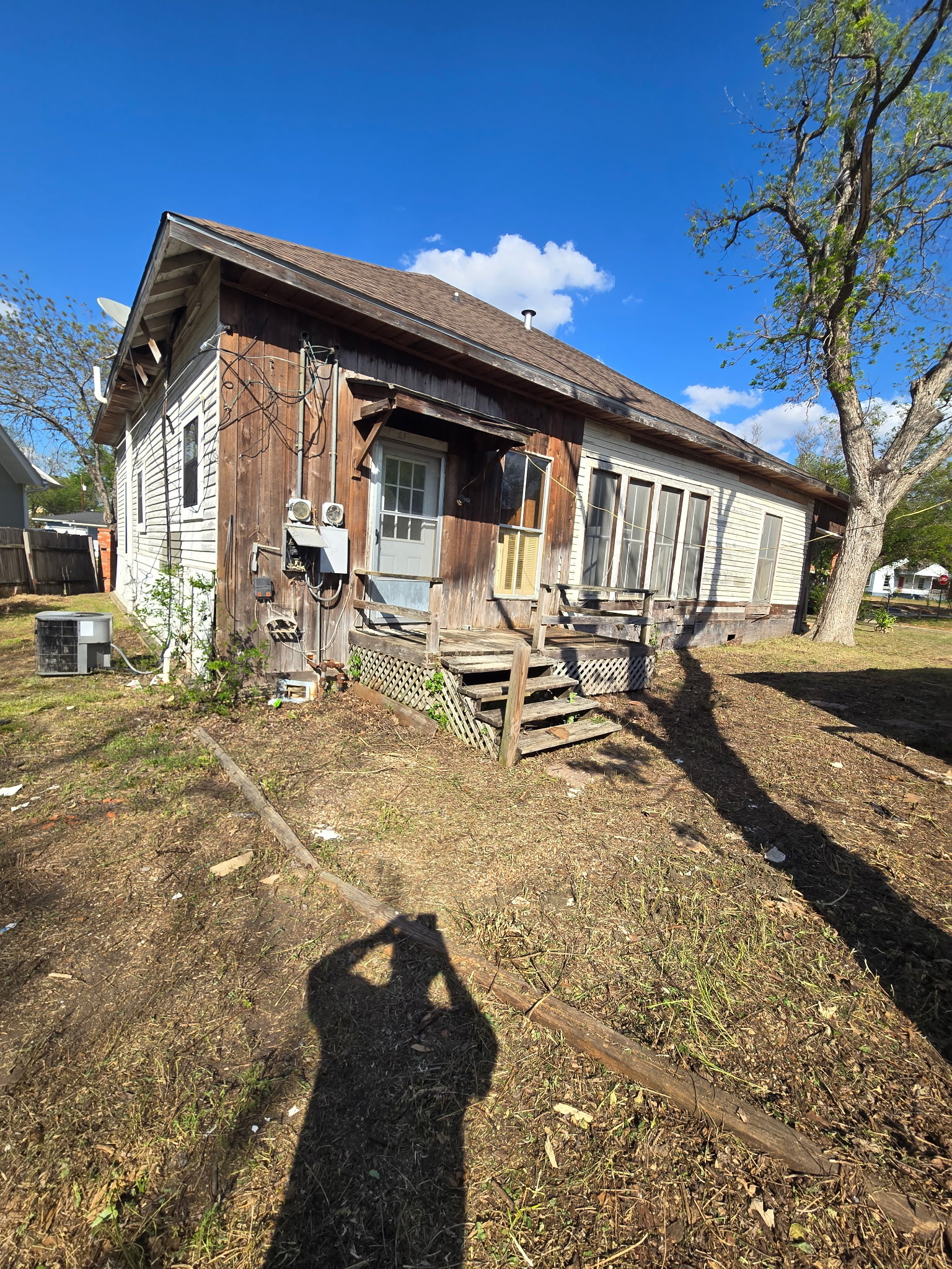 main property photo 16