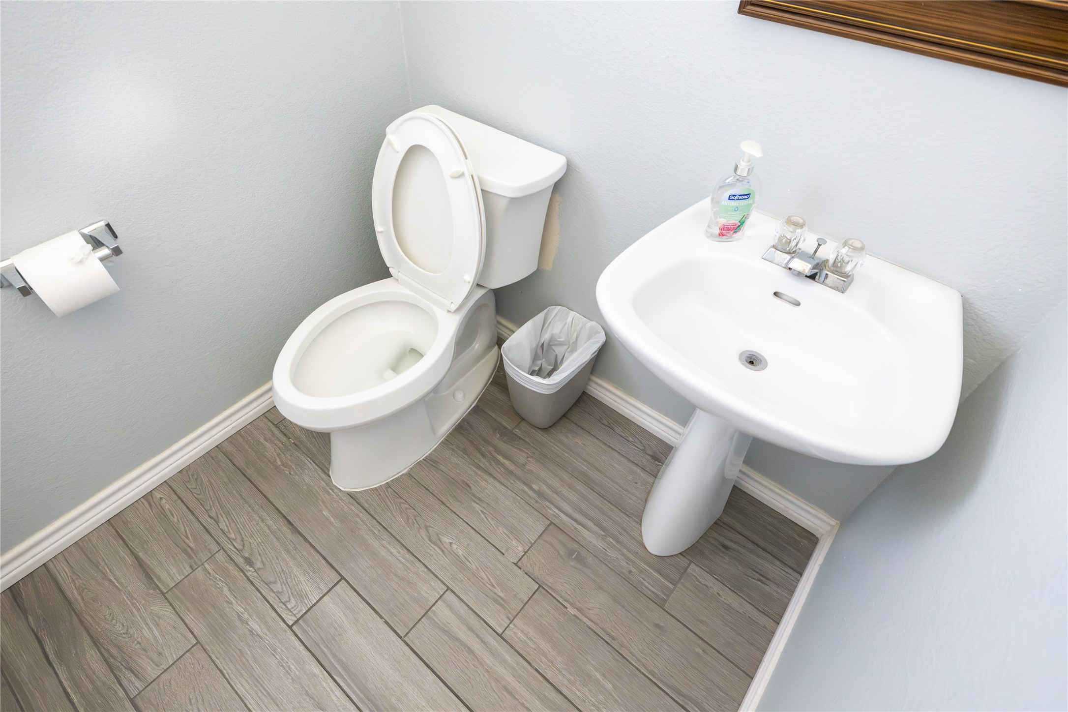 main property photo 8