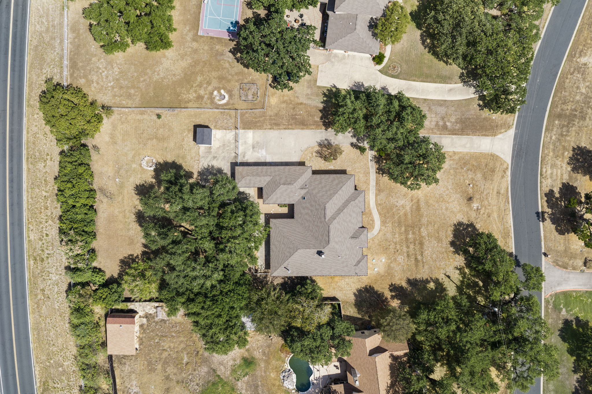 main property photo 38