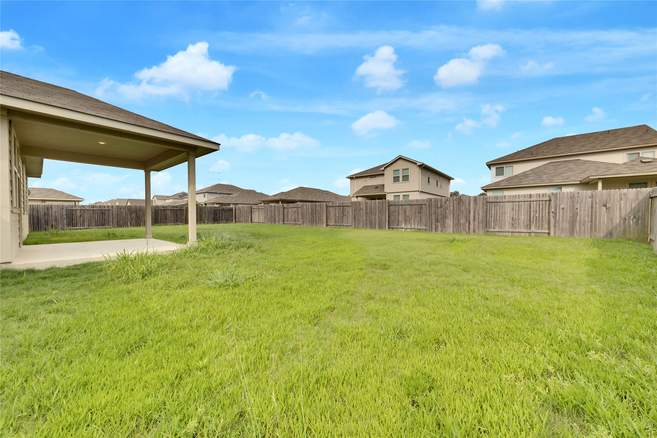 main property photo 25