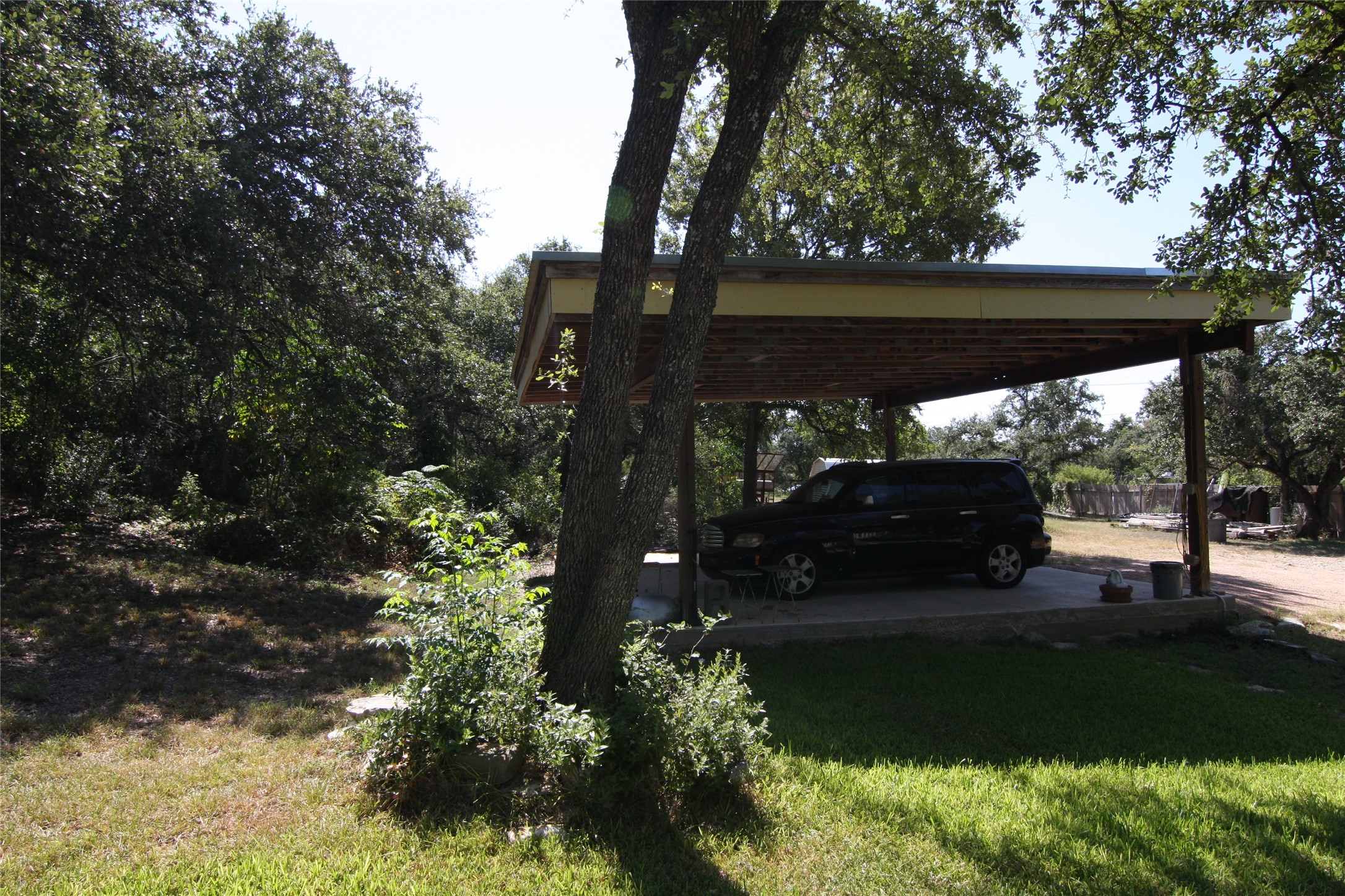 main property photo 11