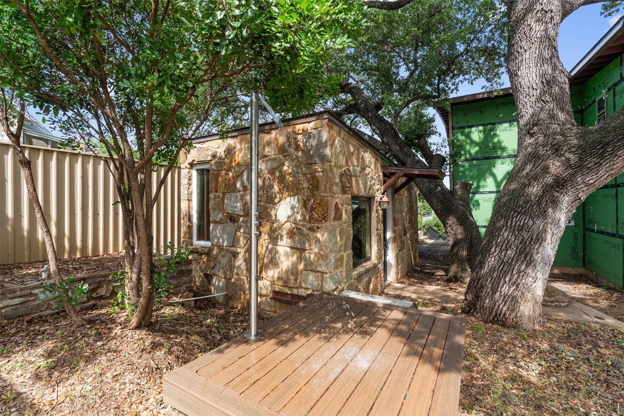 main property photo 21