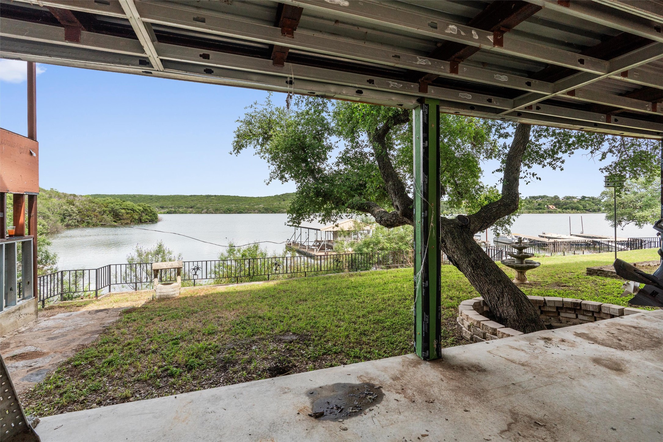 main property photo 26