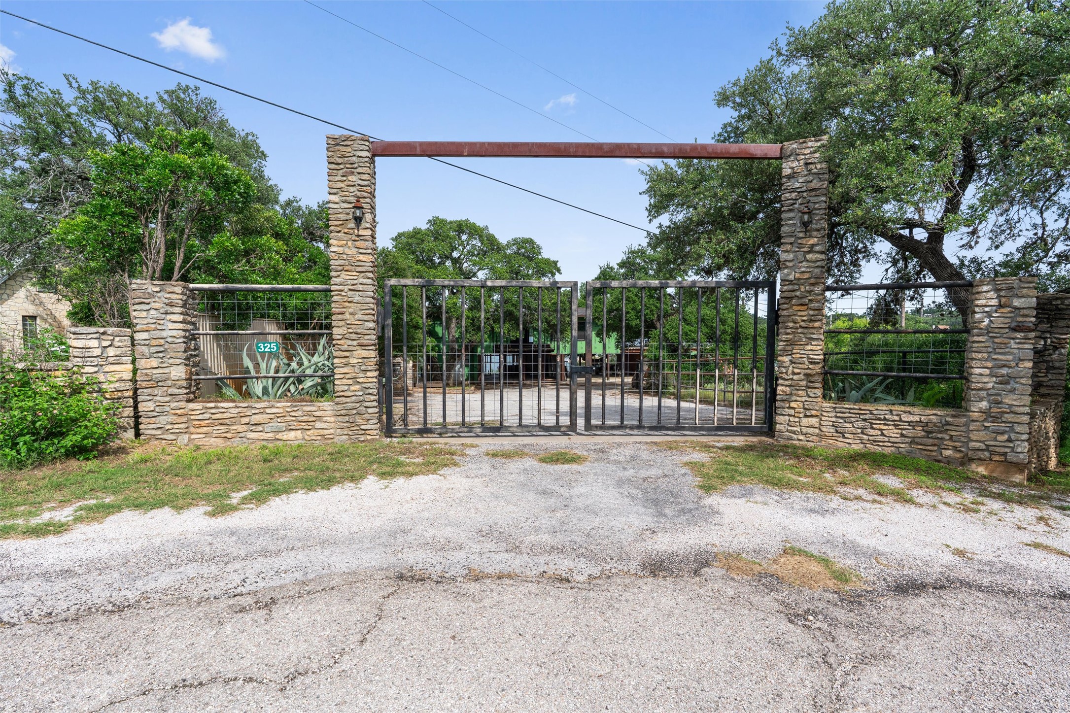 main property photo 39