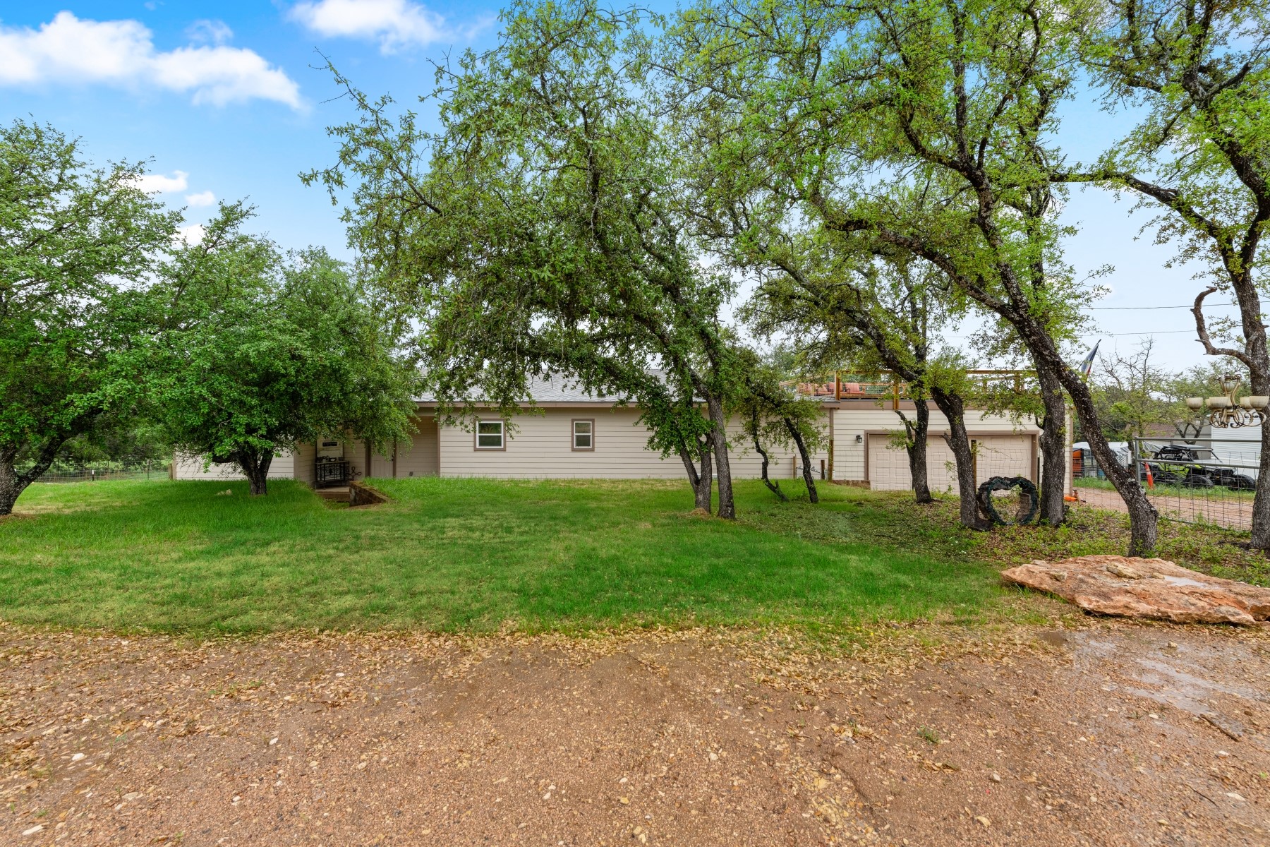 main property photo 35