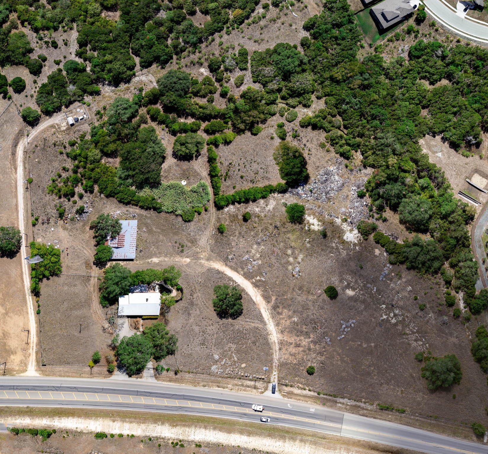 main property photo 6