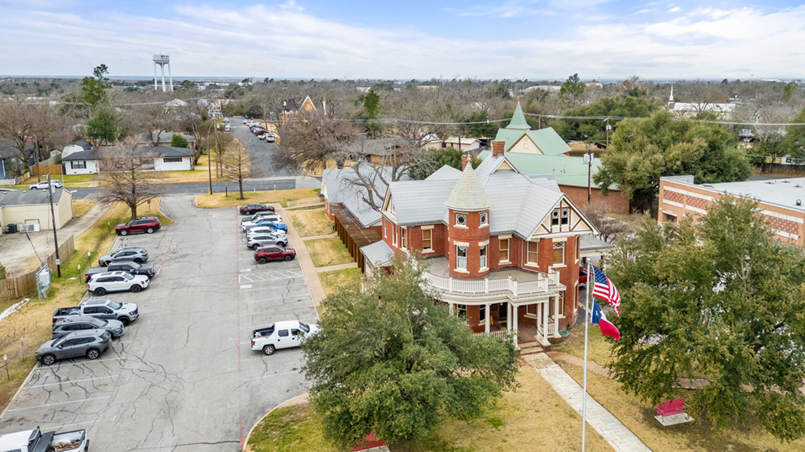 main property photo 24