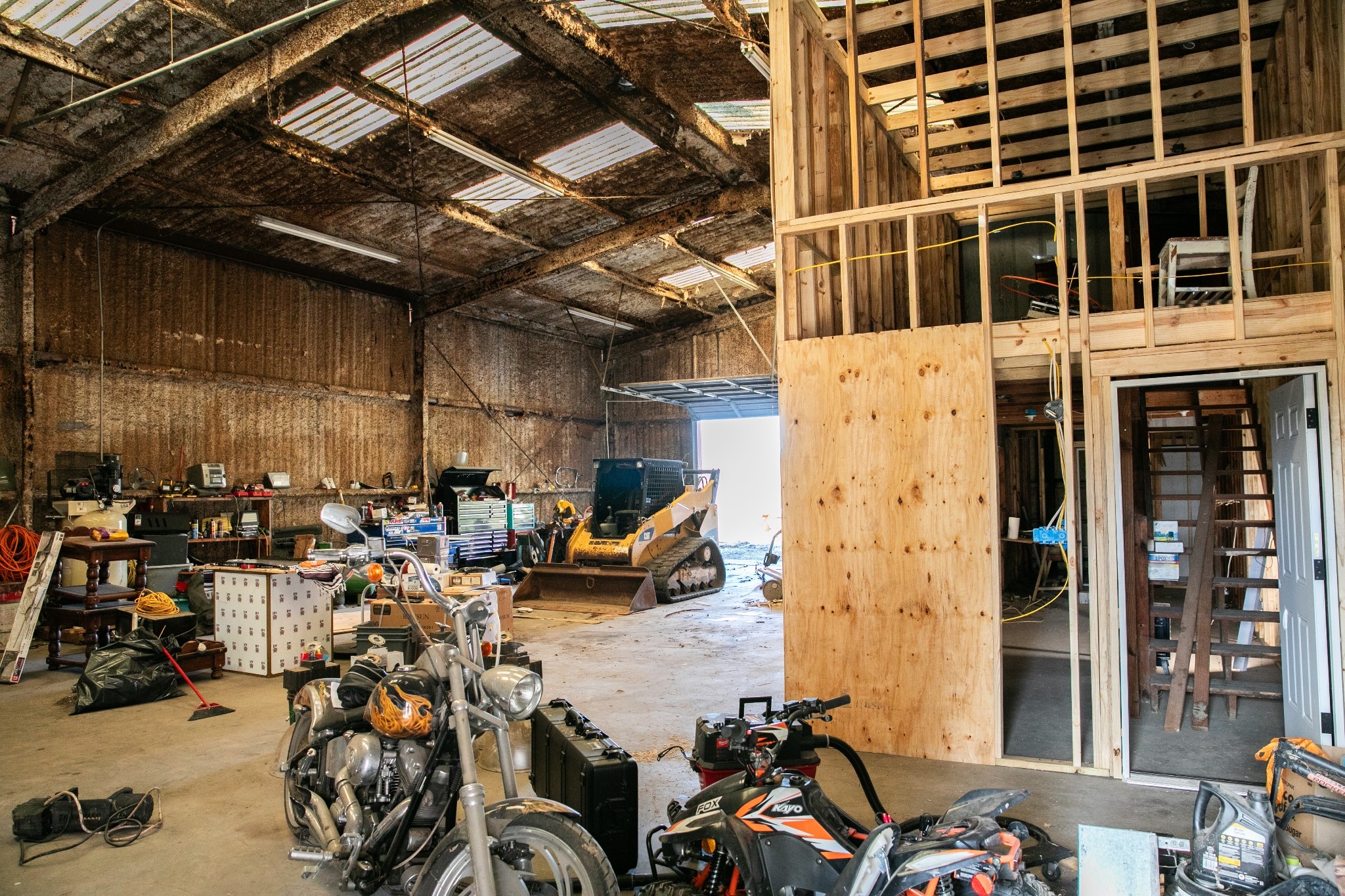 main property photo 19