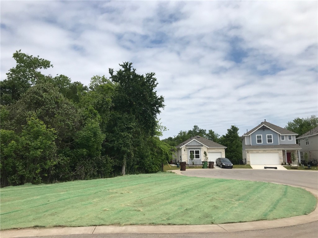 main property photo 37