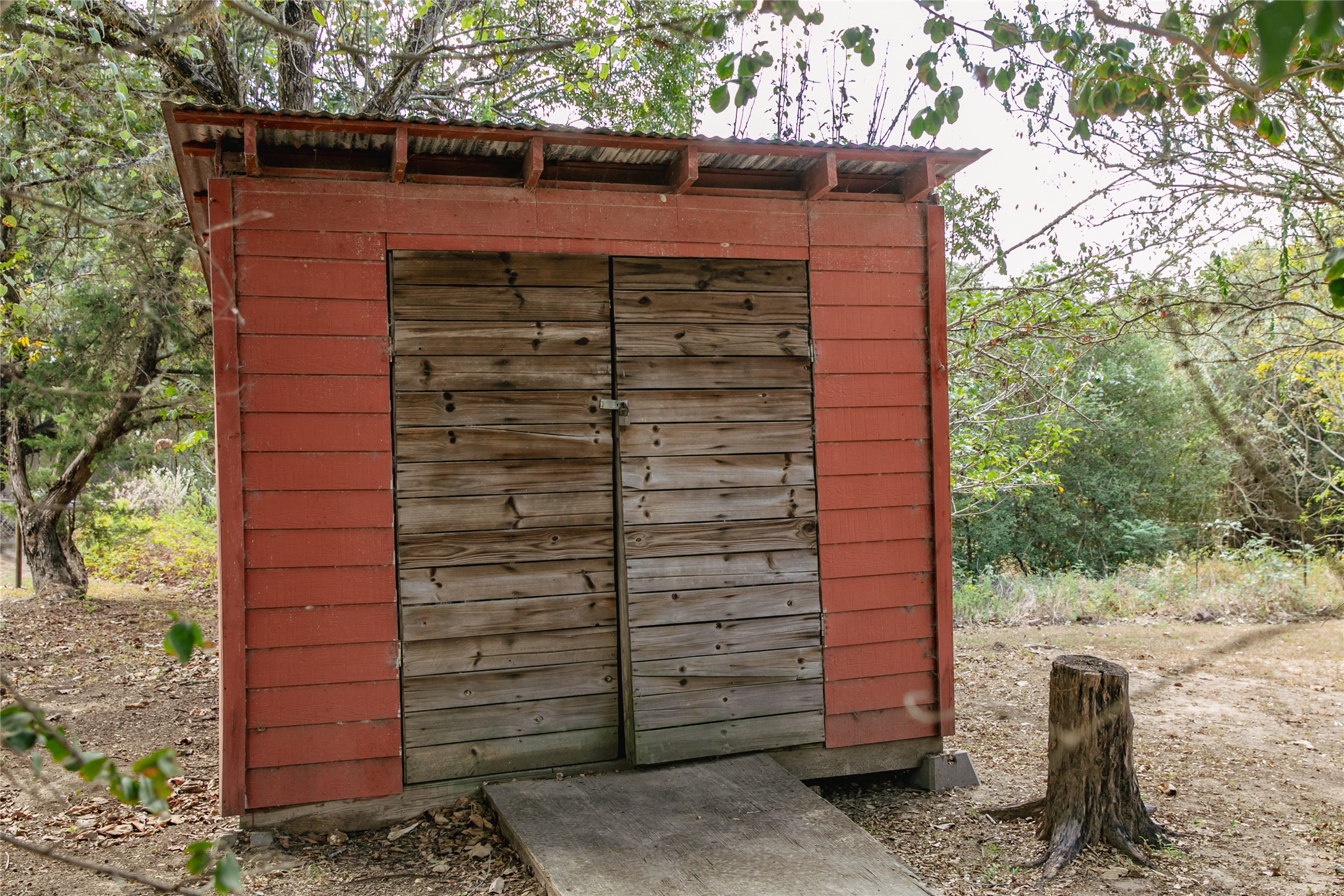 main property photo 23