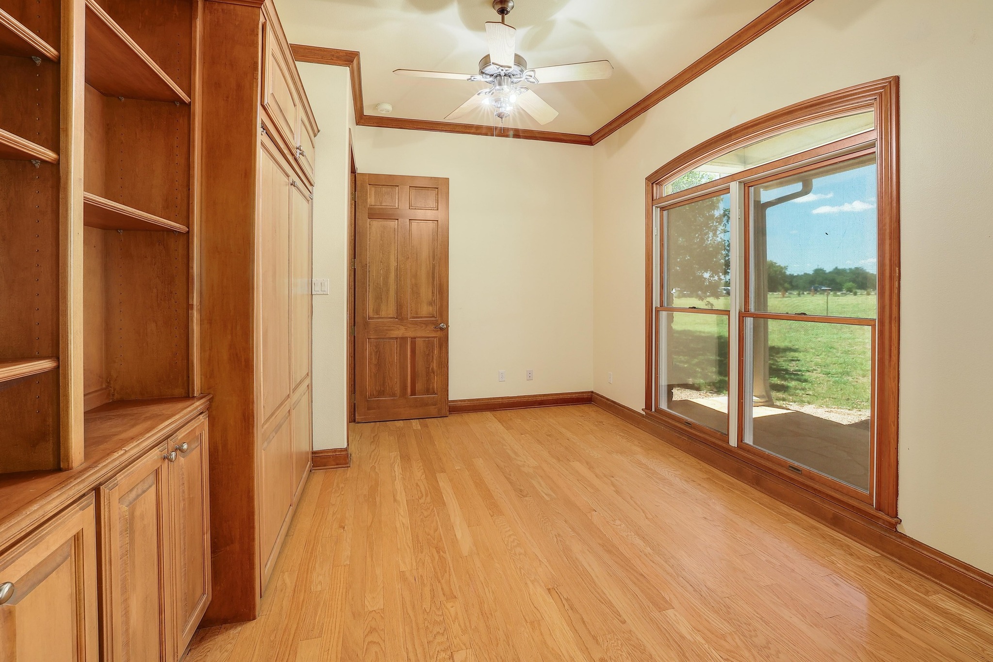 main property photo 15
