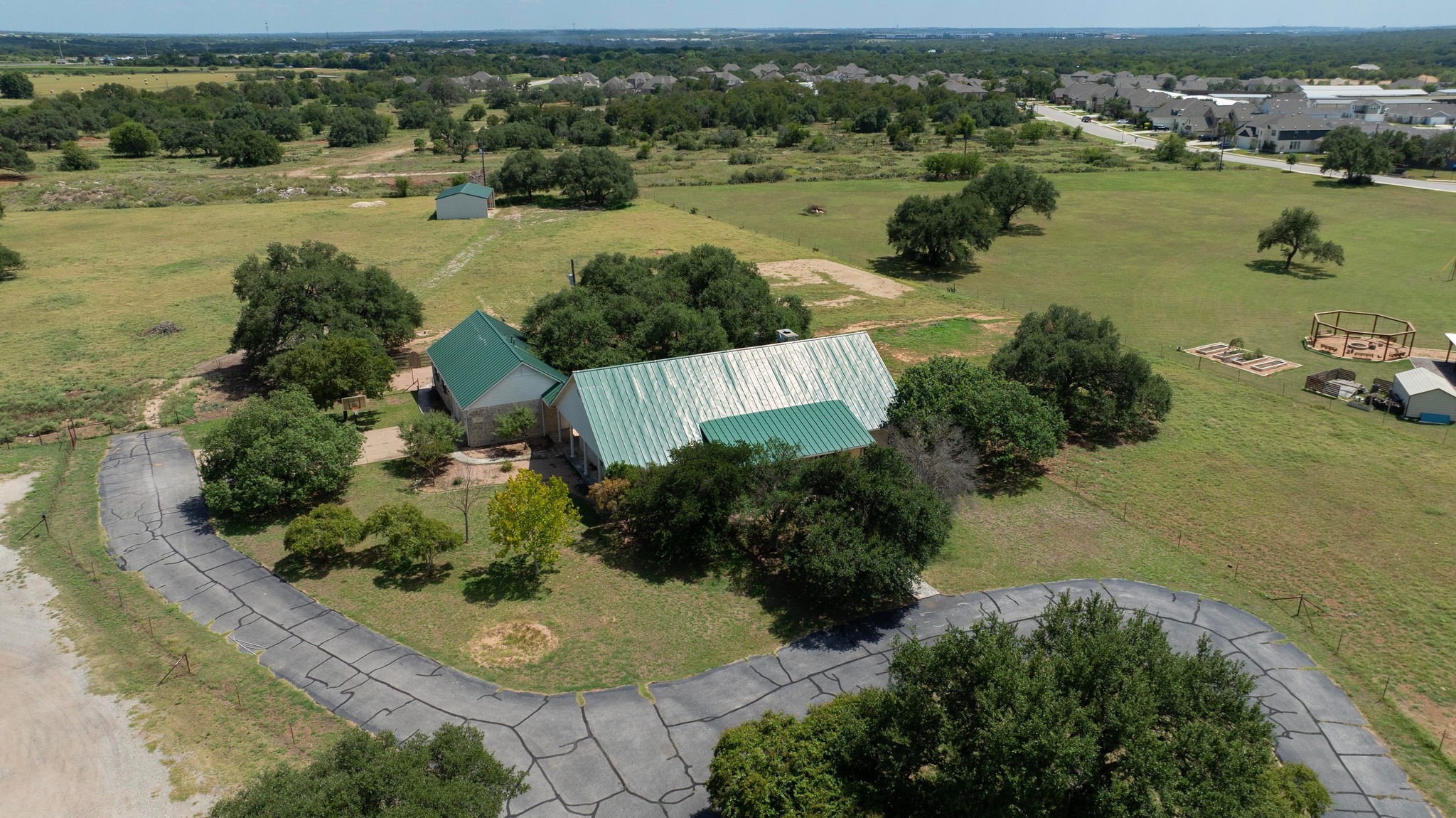 main property photo 38