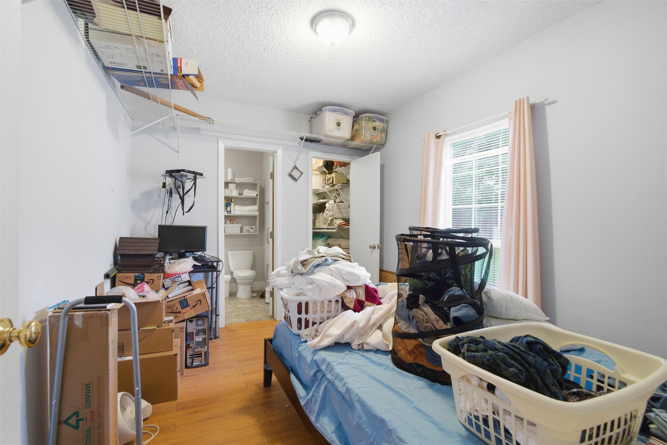 main property photo 24