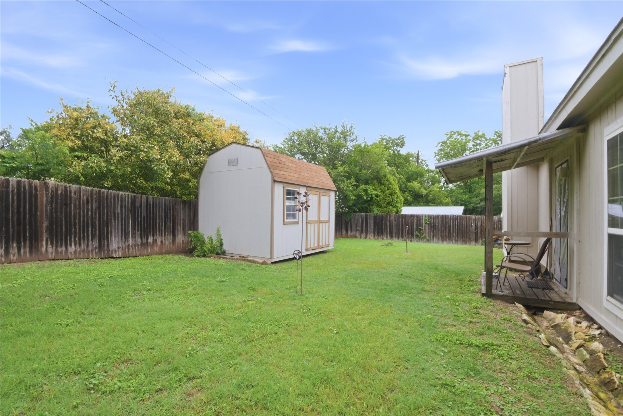 main property photo 27