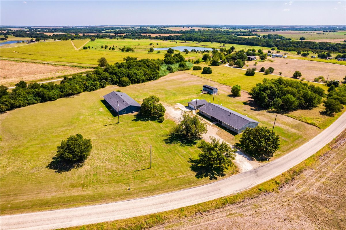 main property photo 38