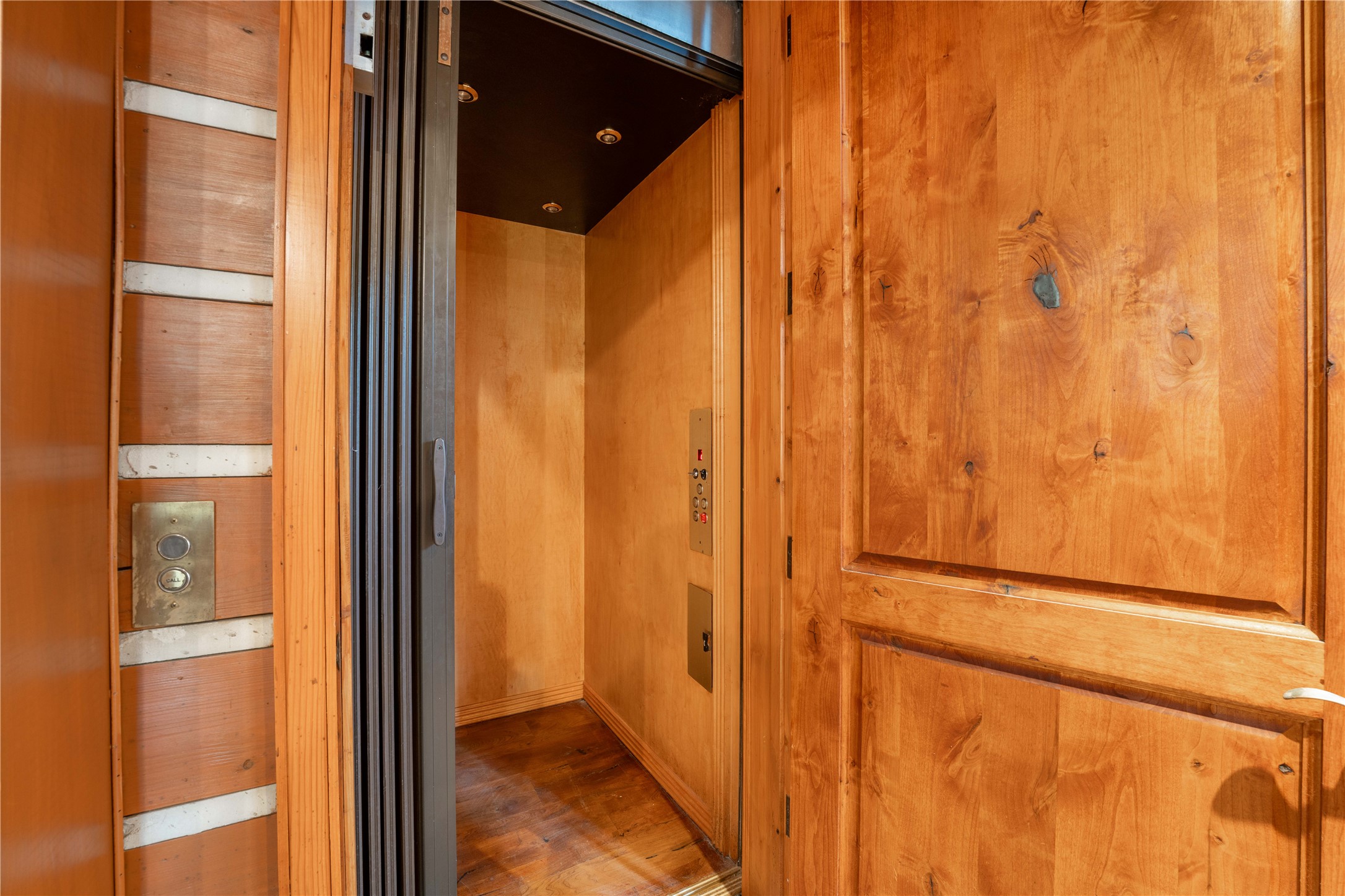 main property photo 20