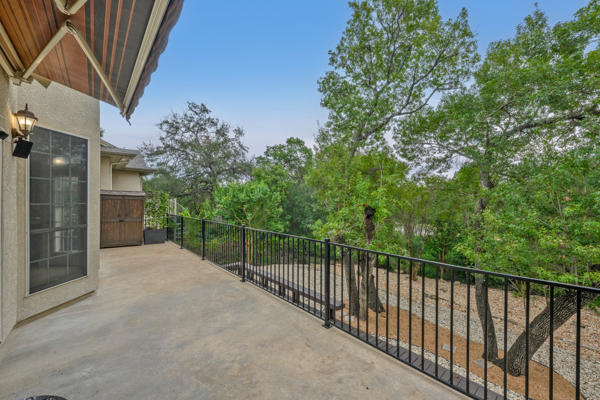 main property photo 22