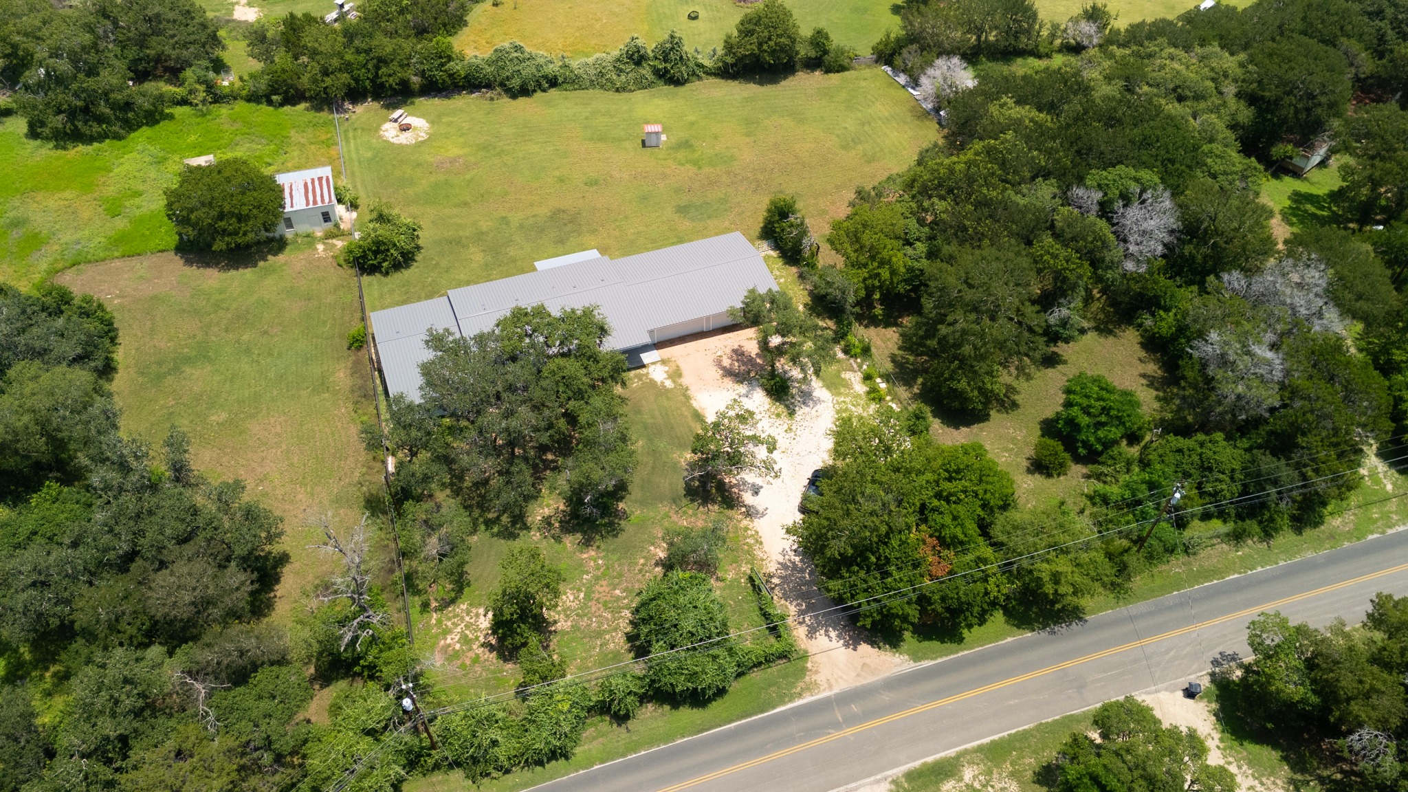 main property photo 31