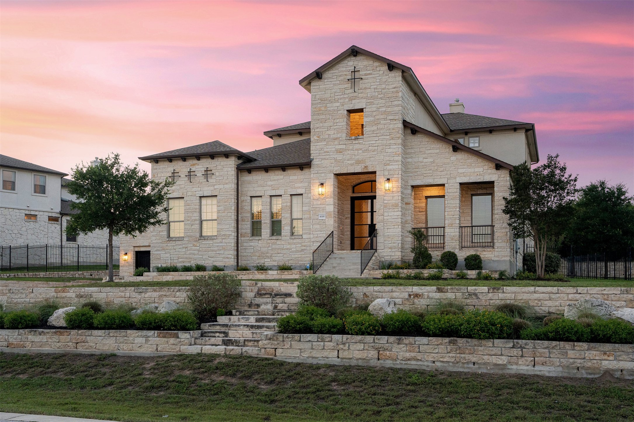 main property photo 9