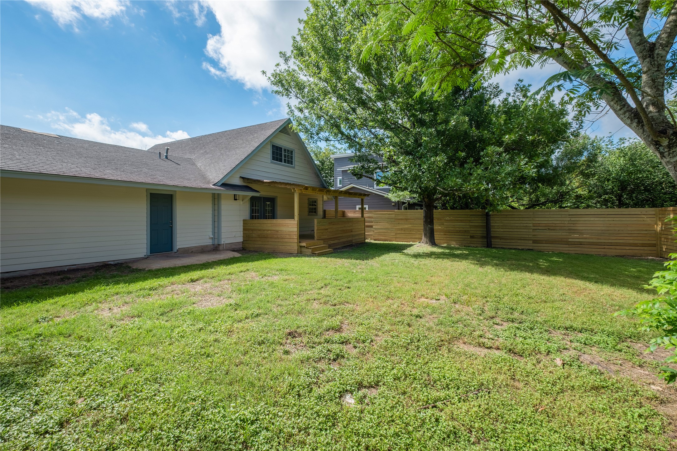 main property photo 21
