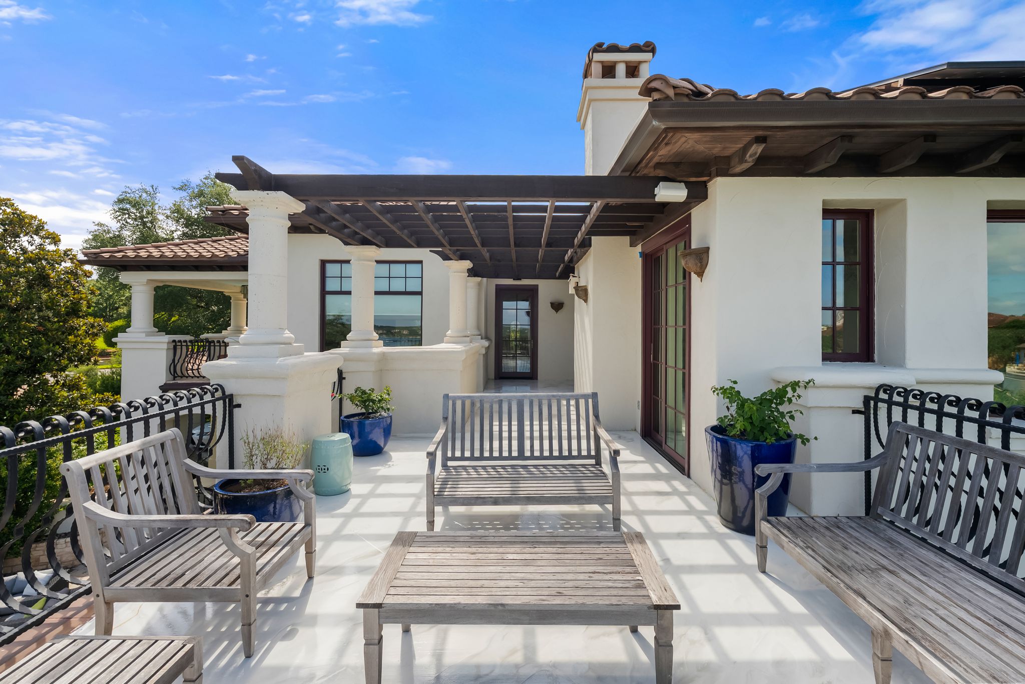 main property photo 18