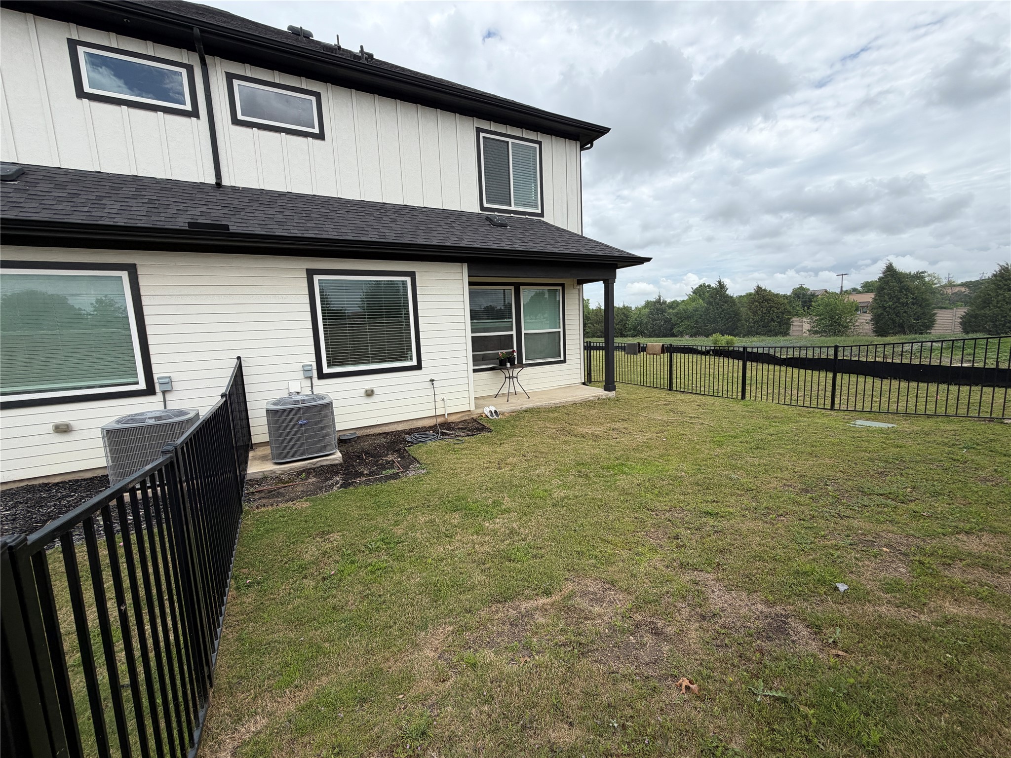 main property photo 7