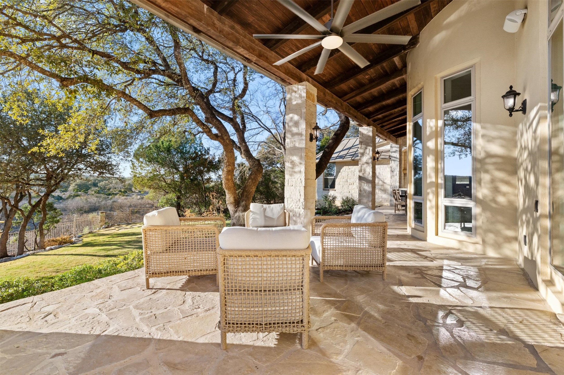 main property photo 34