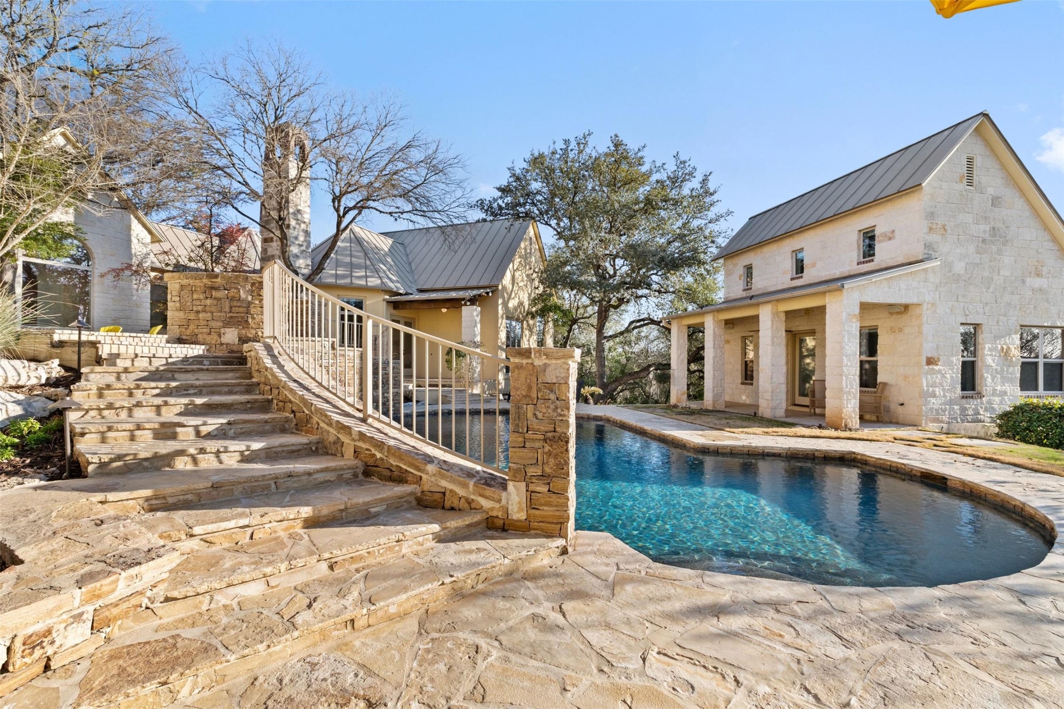 main property photo 35