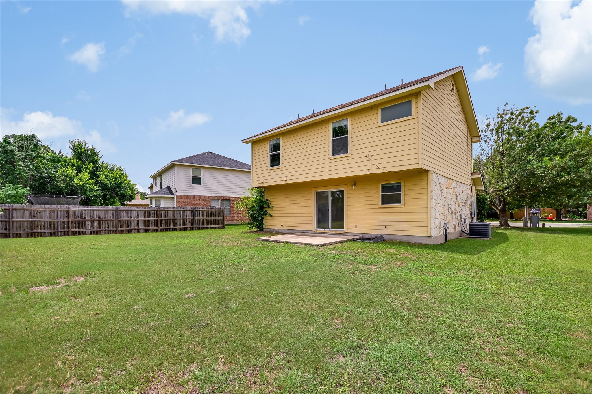 main property photo 19