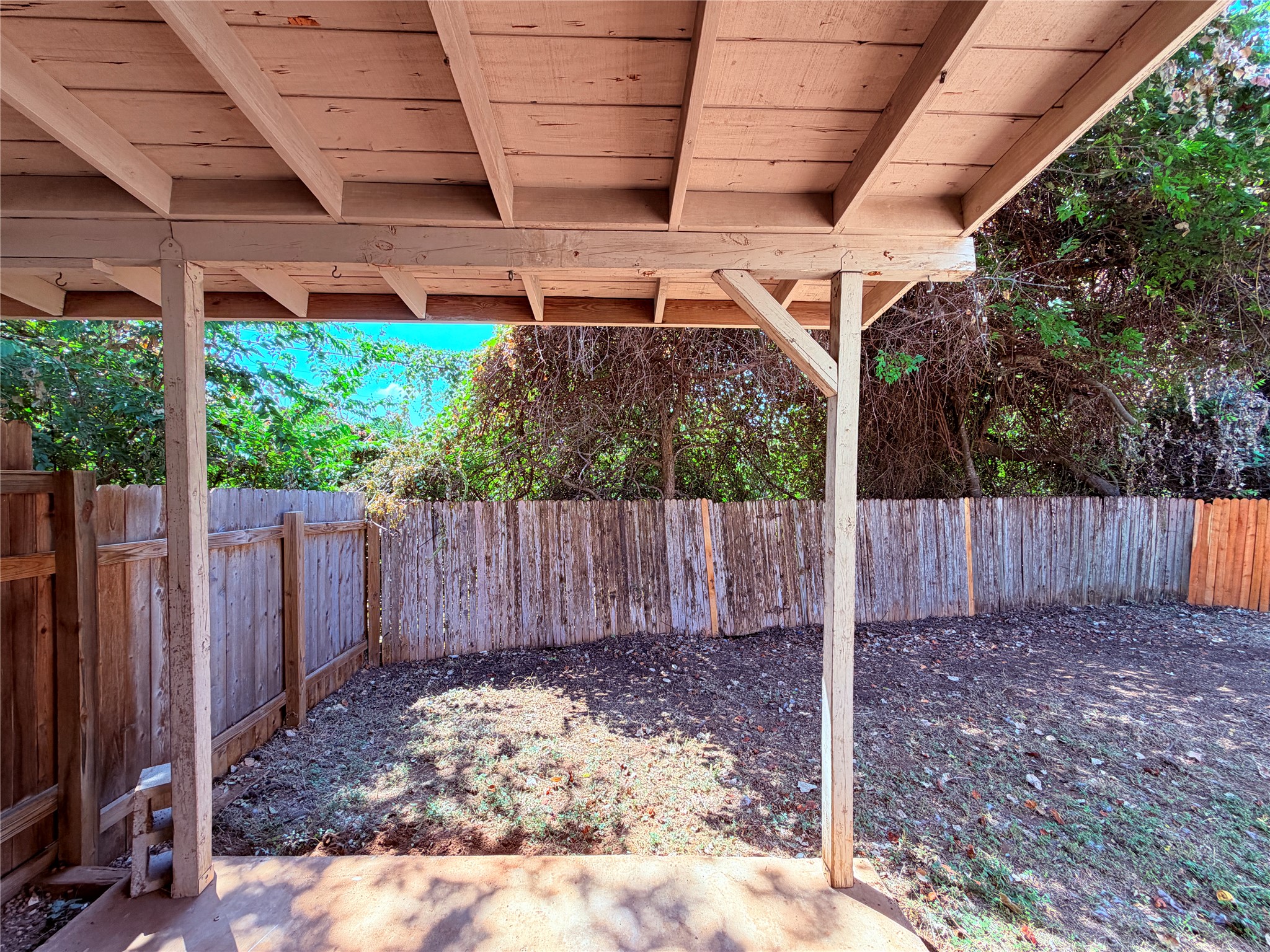 main property photo 31