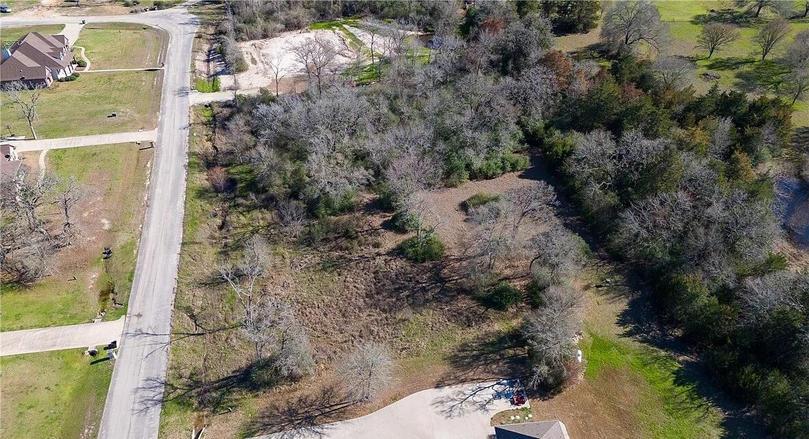 main property photo 7