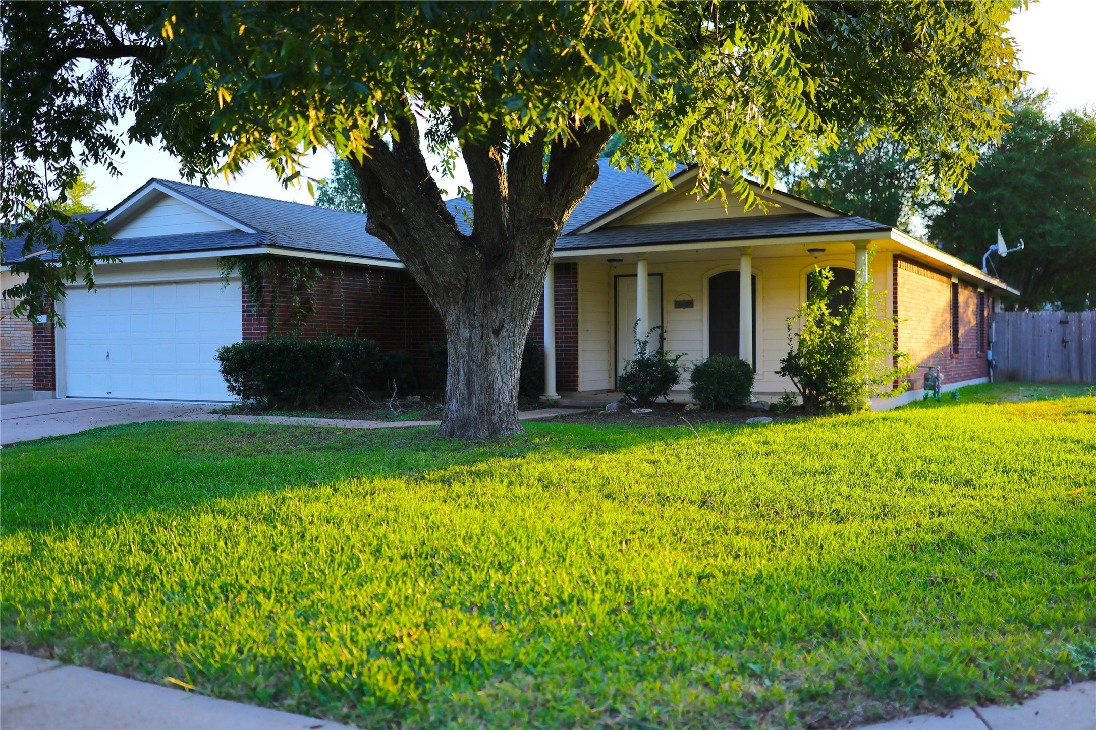 main property photo 0