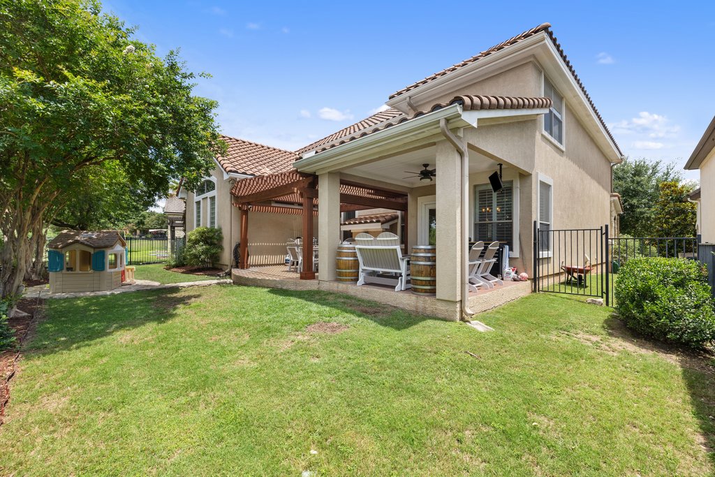 main property photo 33