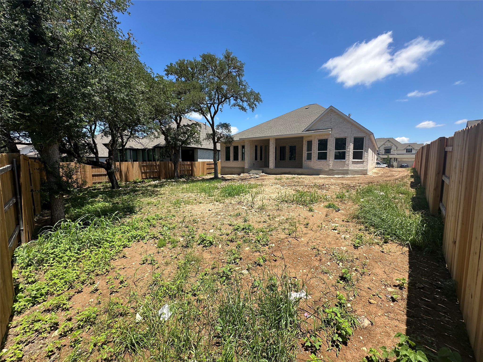 main property photo 13