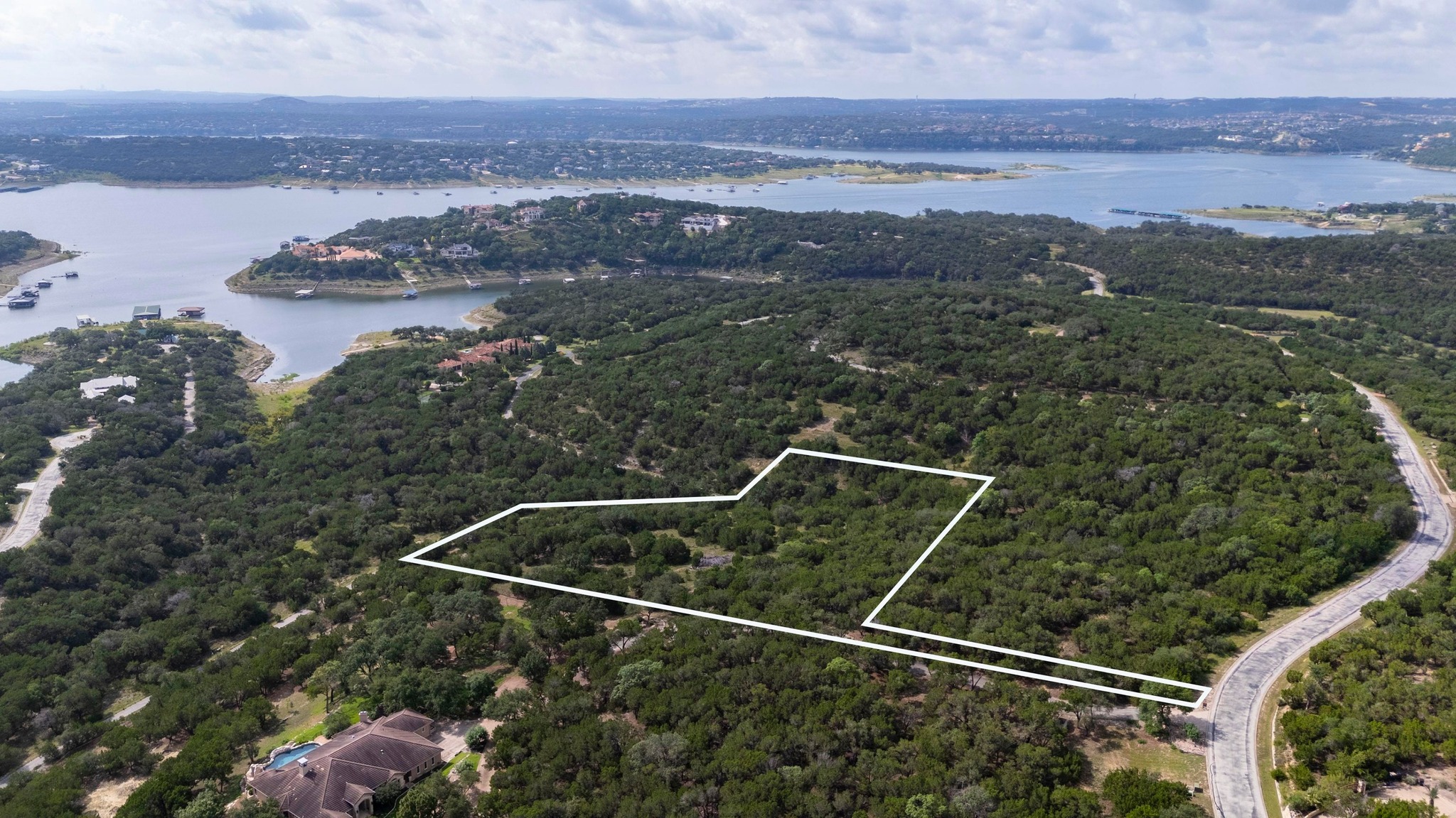 main property photo 4