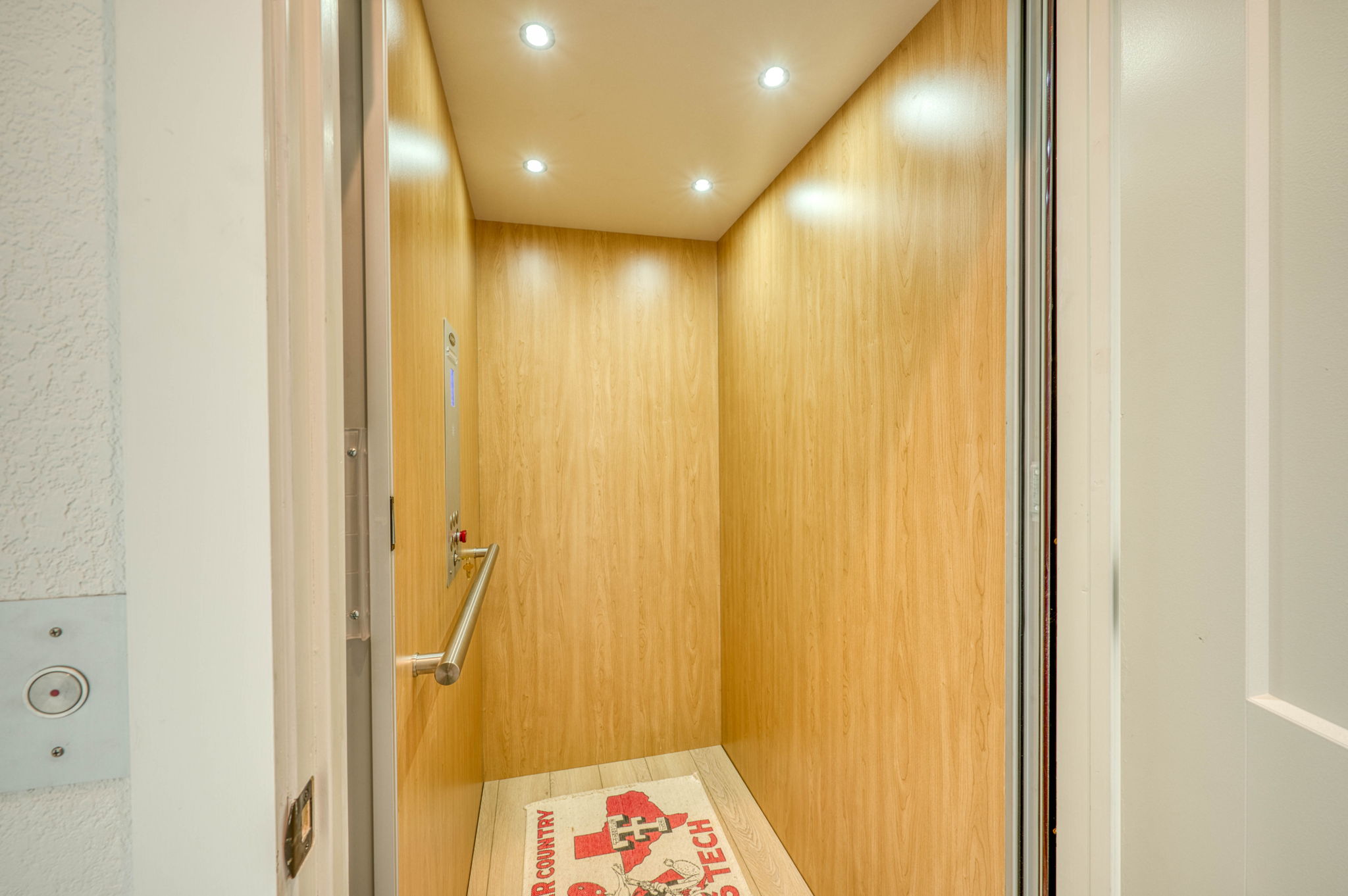 main property photo 27