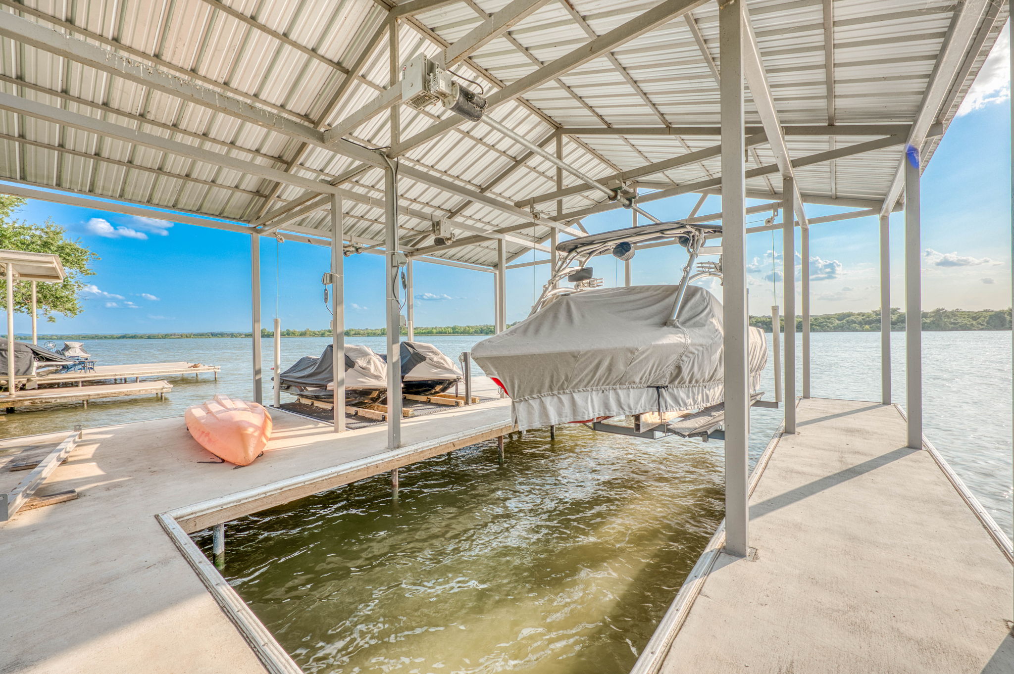 main property photo 7