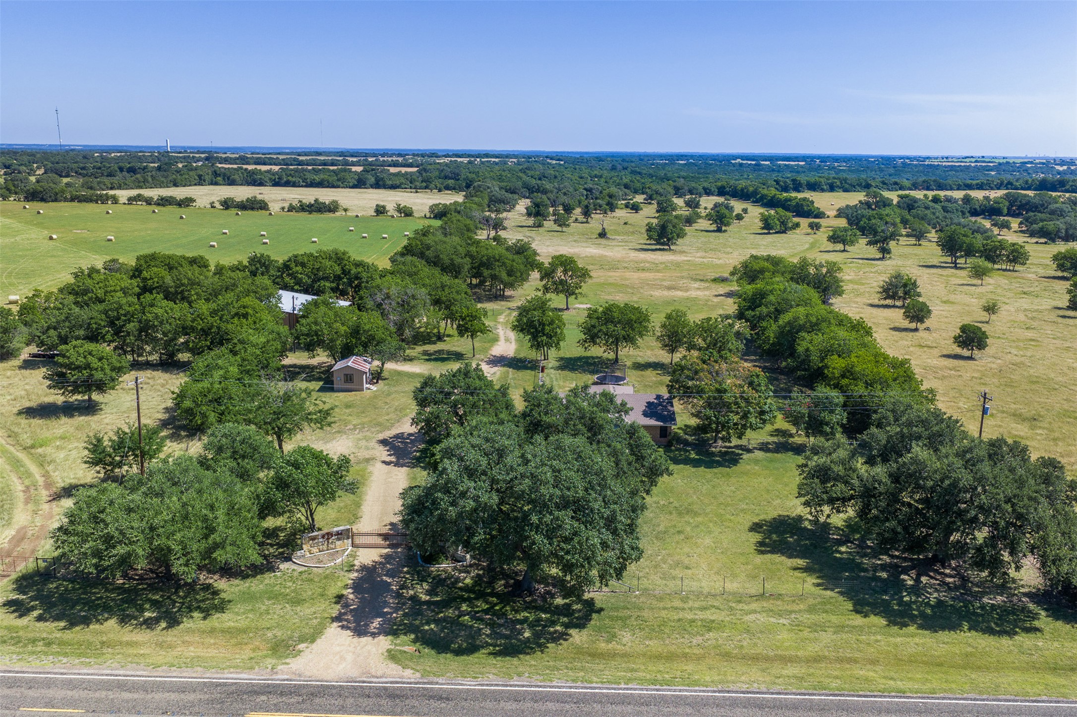 main property photo 21