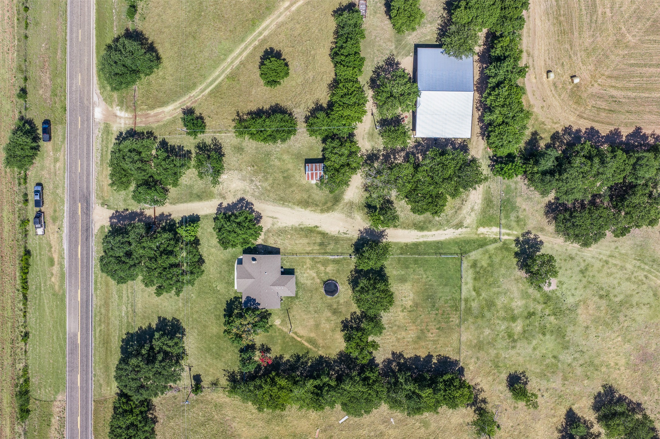 main property photo 22